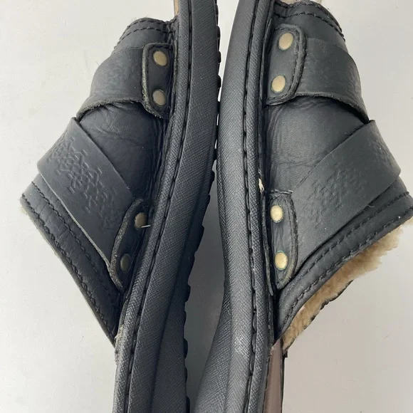 UGG Wainscott Black Leather Cross Strap Luxury Sandal Slides Mens Size 12 - Picture 9 of 10